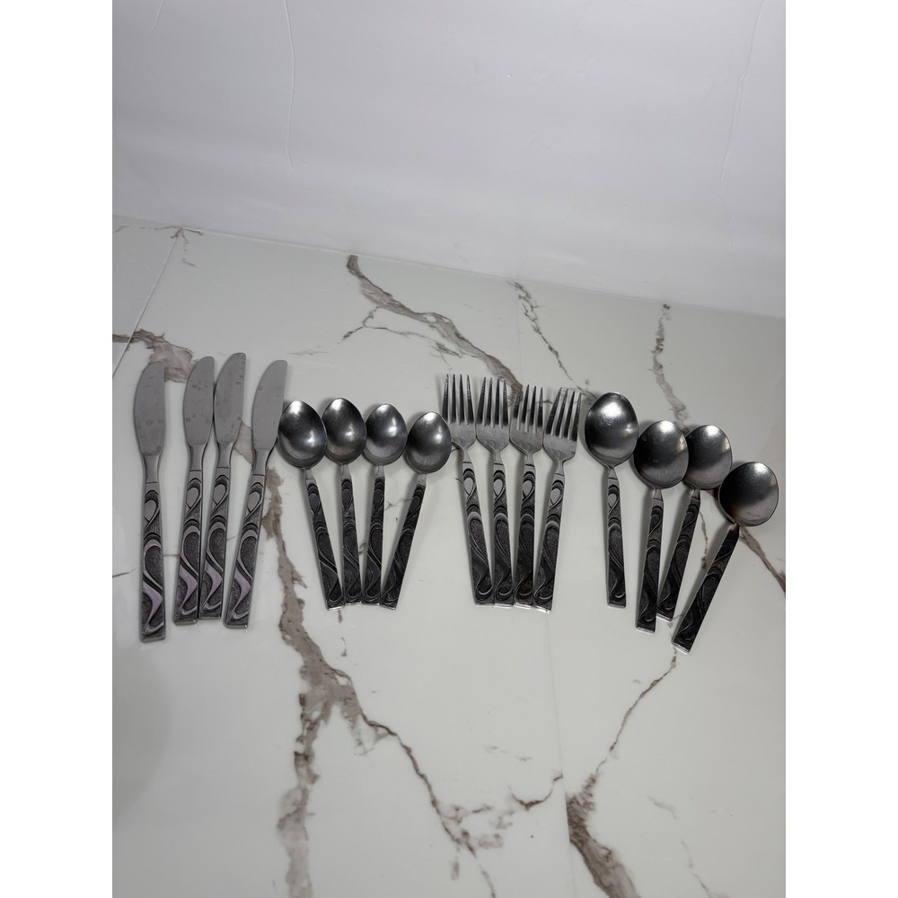 Vintage Northland Stainless Flatware Set 16pc Japan Textured Scroll Desig